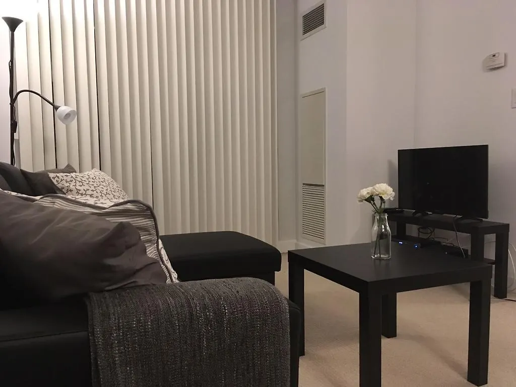 Apartment Lavish Suites - Luxury One Bedroom Condo- Cn Tower Toronto